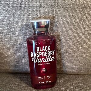 Bath & Body Works Black Raspberry Vanilla Body Wash - Deep Red
